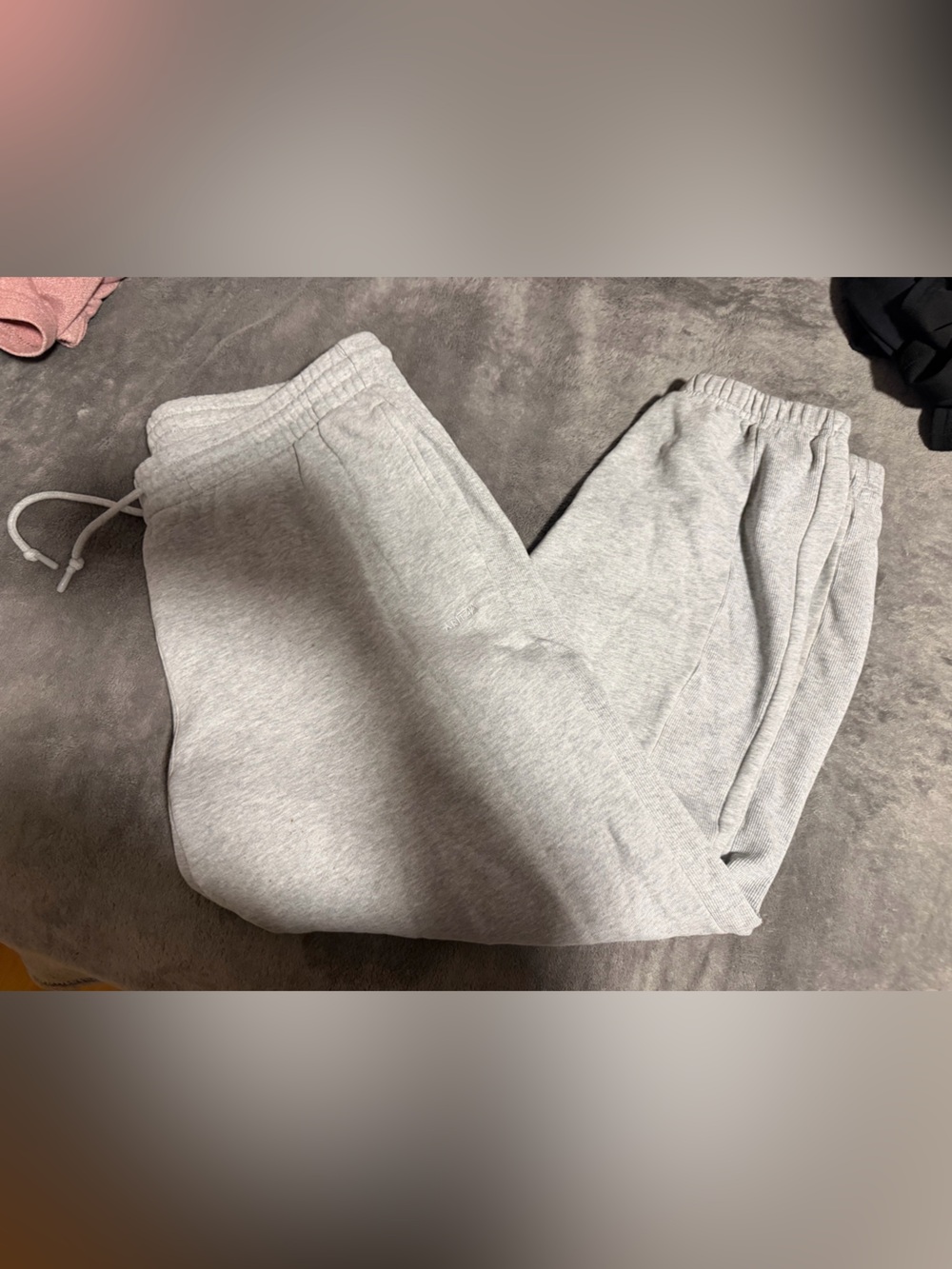 aritzia sweatpants
